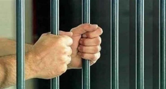 افتكاك سيارة تحت طائلة التهديد