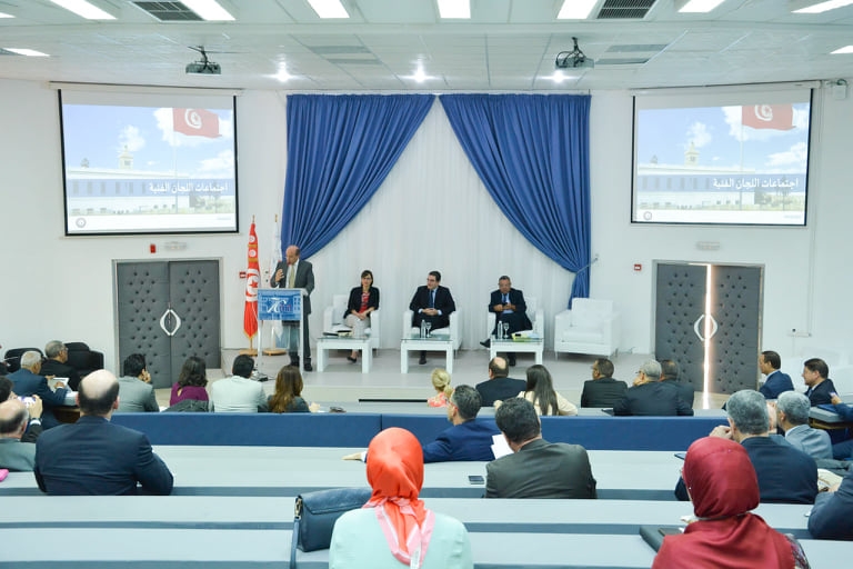 وزير الصناعة والمؤسسات الصغرى والمتوسطة يؤكد على مزيد الإحاطة بالمؤسسات المتضررة من الكورونا