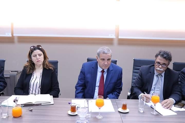 توزيع 530 من المعدات الجديدة على البلديات