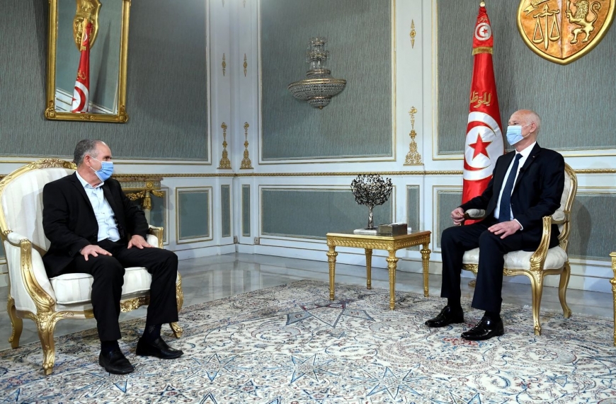 قيس سعيّد :  لا حوار مع من تعلّقت به شبهات فساد، وبأنه لا مجال للتفريط في أيّ مليم من أموال الشعب التونسي.