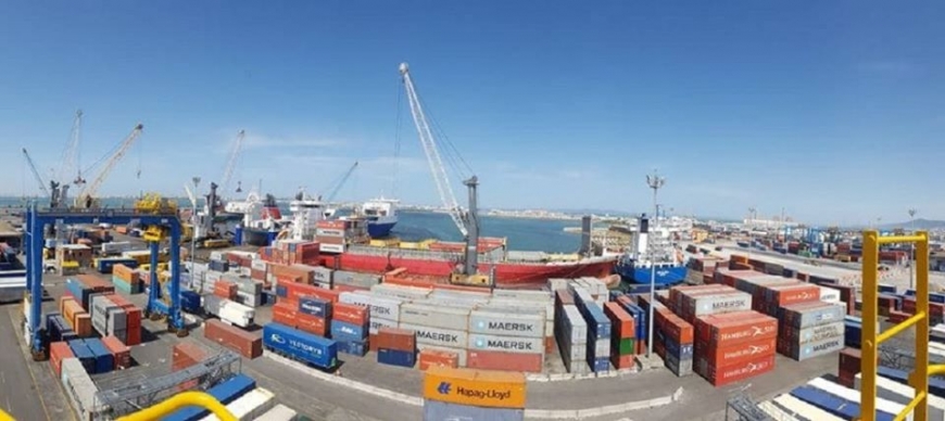 تنظيم خط بحري مباشر بين ميناء صفاقس وميناء طرابلس