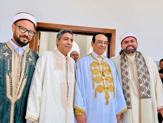 وزير الشؤون الدينية :هناك من يدافع عن الطبقة الشغلية نفّع ابنه بمنزل وظيفي في جزيرة