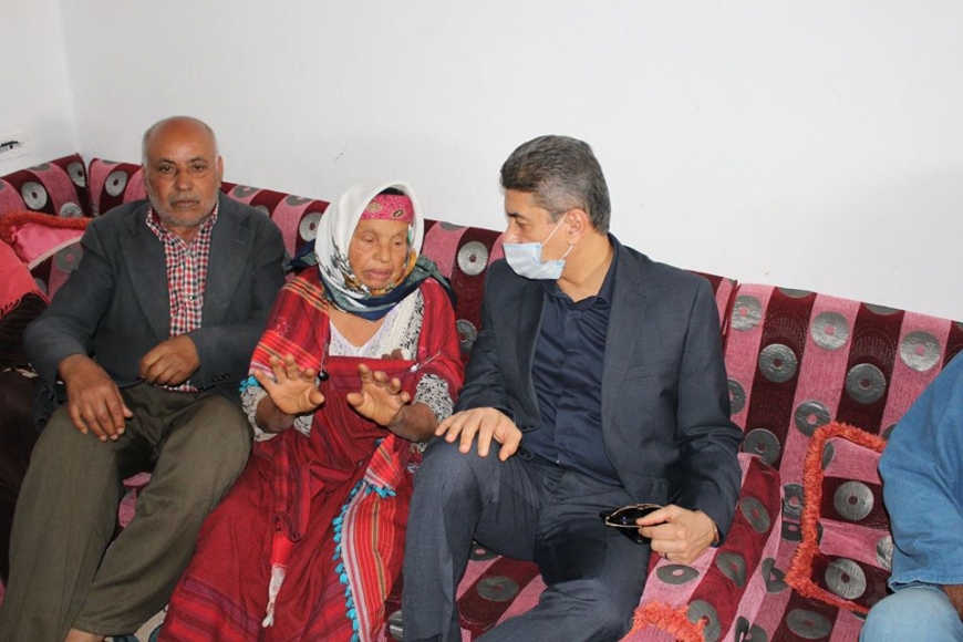 وزير الفلاحة يزورعائلة فقيد الصوناد : يقدّم لهم واجب العزاء ويعلن عن جملة من الاجراءات لفائدتهم