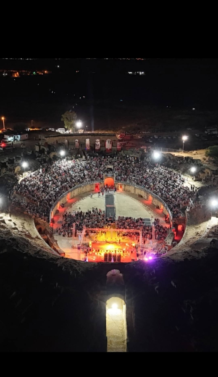 اختتام المهرجان الدولي للفنون الشعبية بأوذنة: عرض &quot;ربيخة&quot; بين وفاء الأصالة وتجديد المعنى